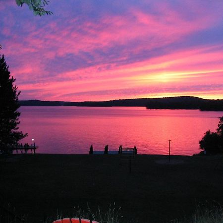 Birch Cliff Lodge On Baptiste Lake Highland Grove Dış mekan fotoğraf