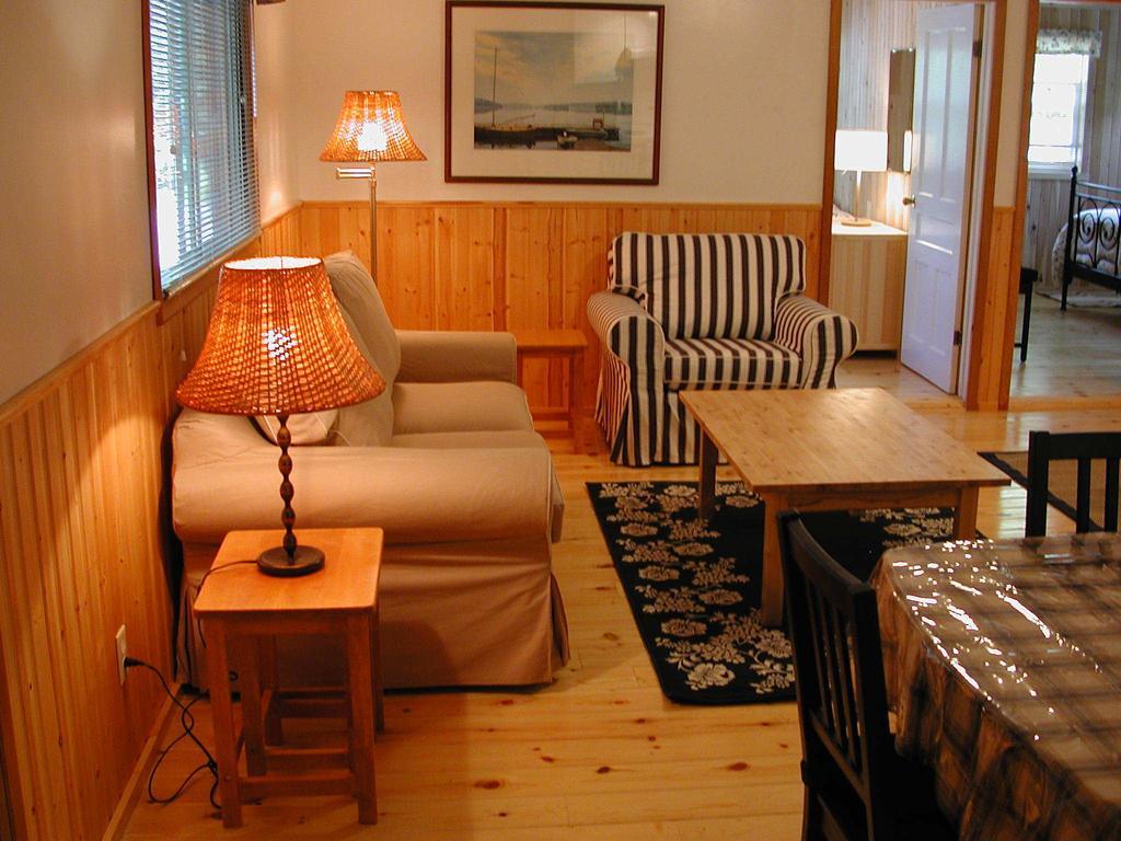 Birch Cliff Lodge On Baptiste Lake Highland Grove Oda fotoğraf