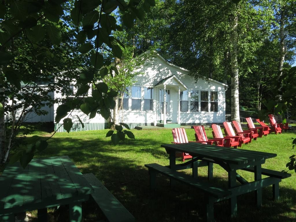 Birch Cliff Lodge On Baptiste Lake Highland Grove Dış mekan fotoğraf