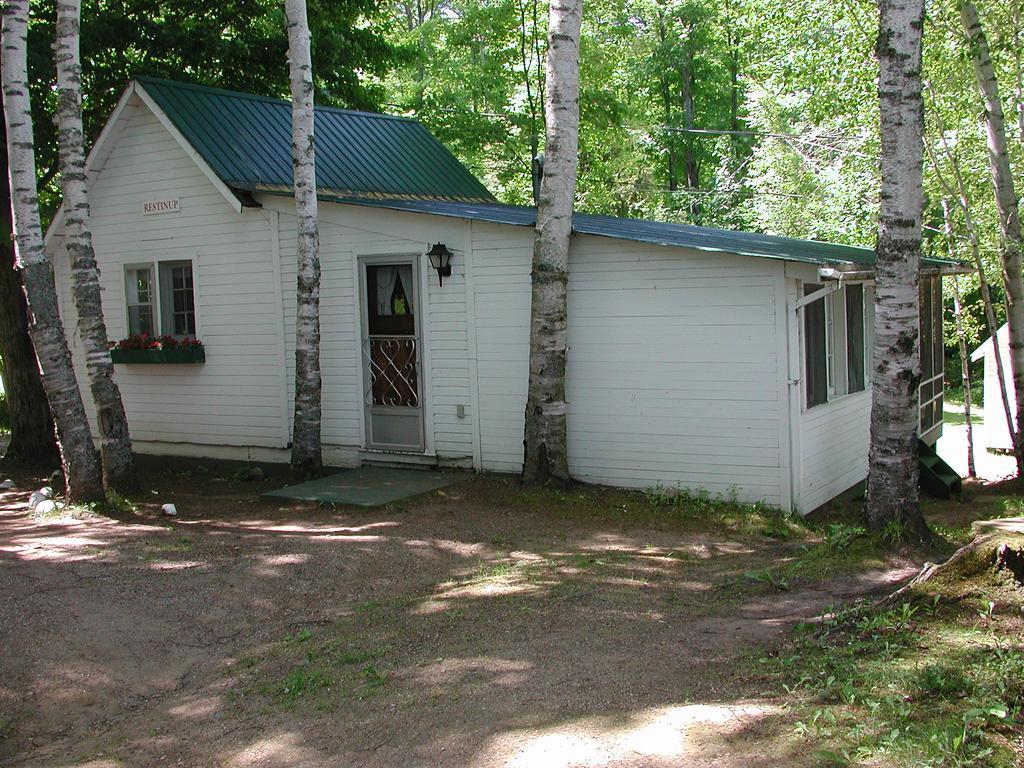 Birch Cliff Lodge On Baptiste Lake Highland Grove Dış mekan fotoğraf