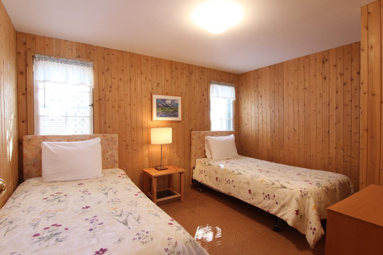 Birch Cliff Lodge On Baptiste Lake Highland Grove Dış mekan fotoğraf