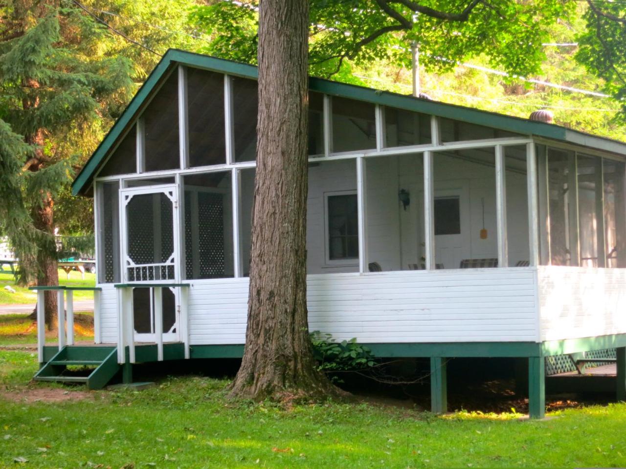 Birch Cliff Lodge On Baptiste Lake Highland Grove Dış mekan fotoğraf
